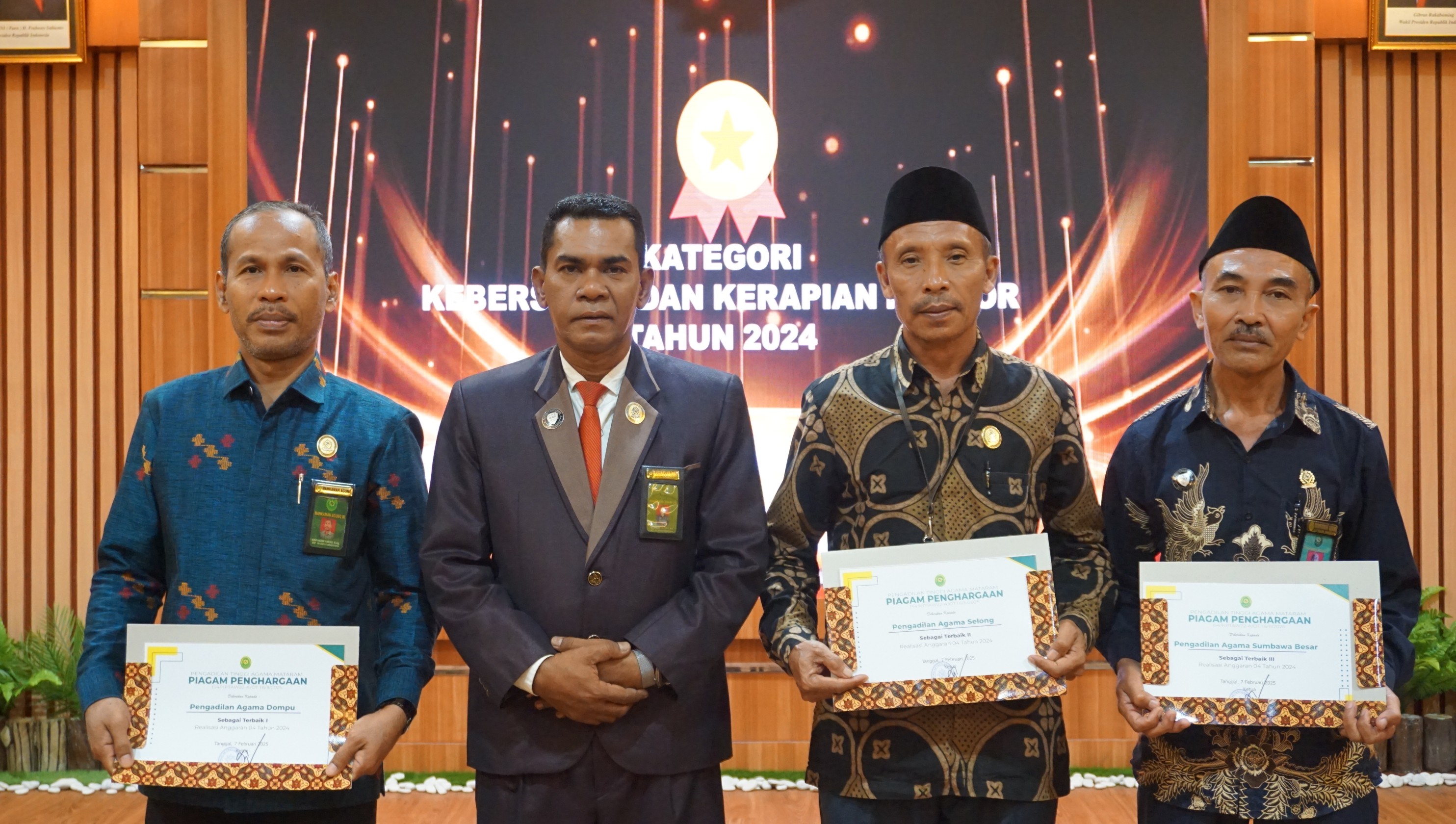 Penghargaan PA Sumbawa Besar 2 1