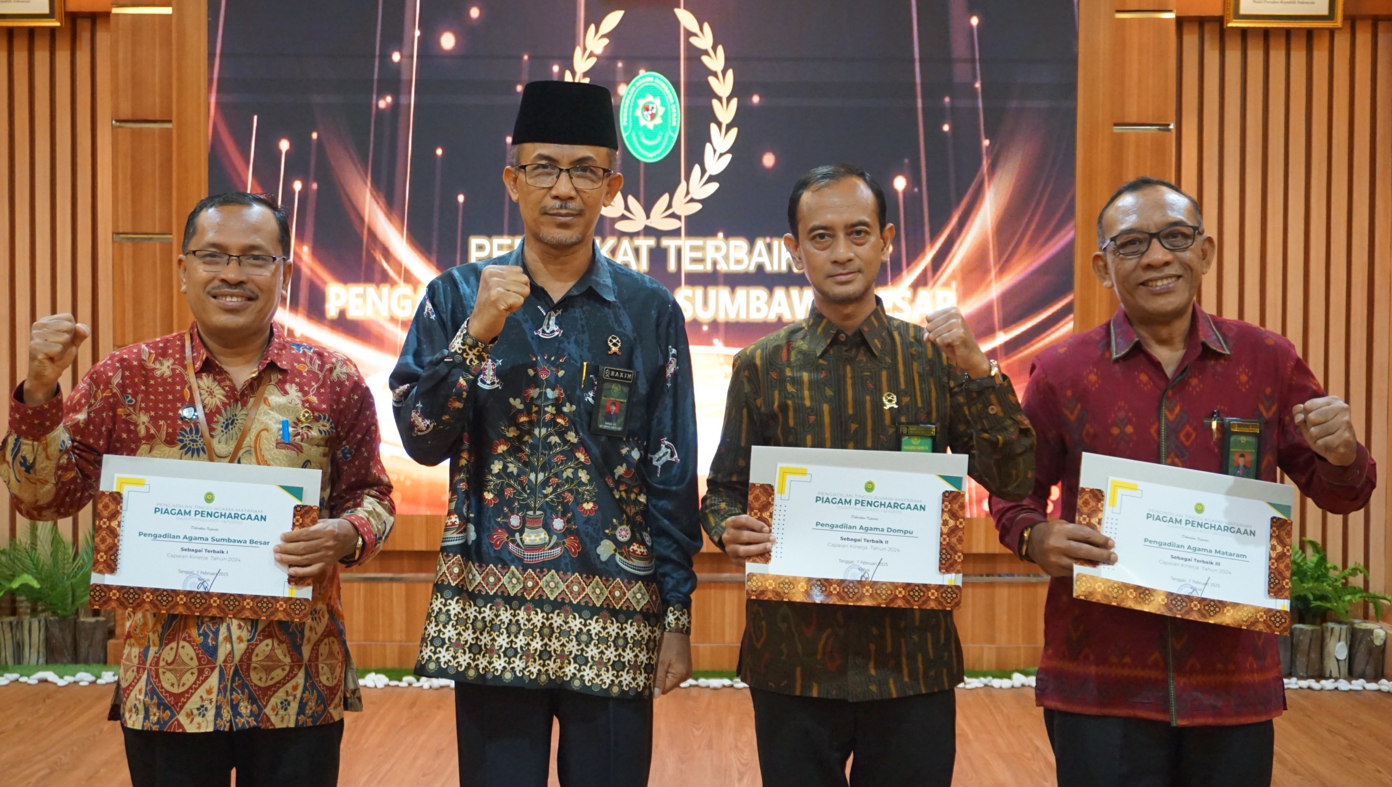 Penghargaan PA Sumbawa Besar 4 1